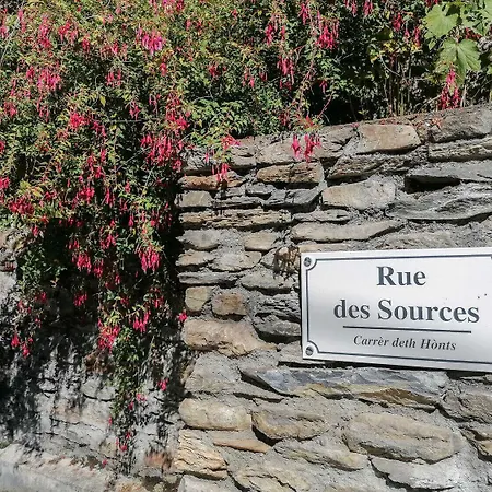 Montmajou بيت للعطل *